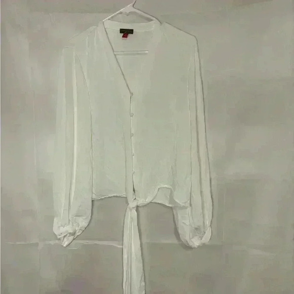 New without tag, womens size small Vince Camuto brand tie front blouse, #O501 - Picture 2 of 5